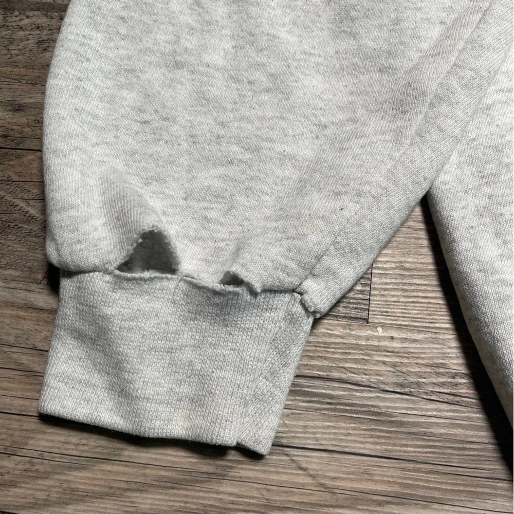 Vintage Mickey Mouse Disney Design Large Gray Sweatshirt Sweater USA Made - Picture 5 of 8